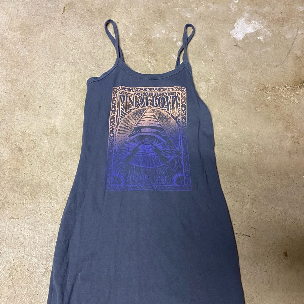 Women’s dress